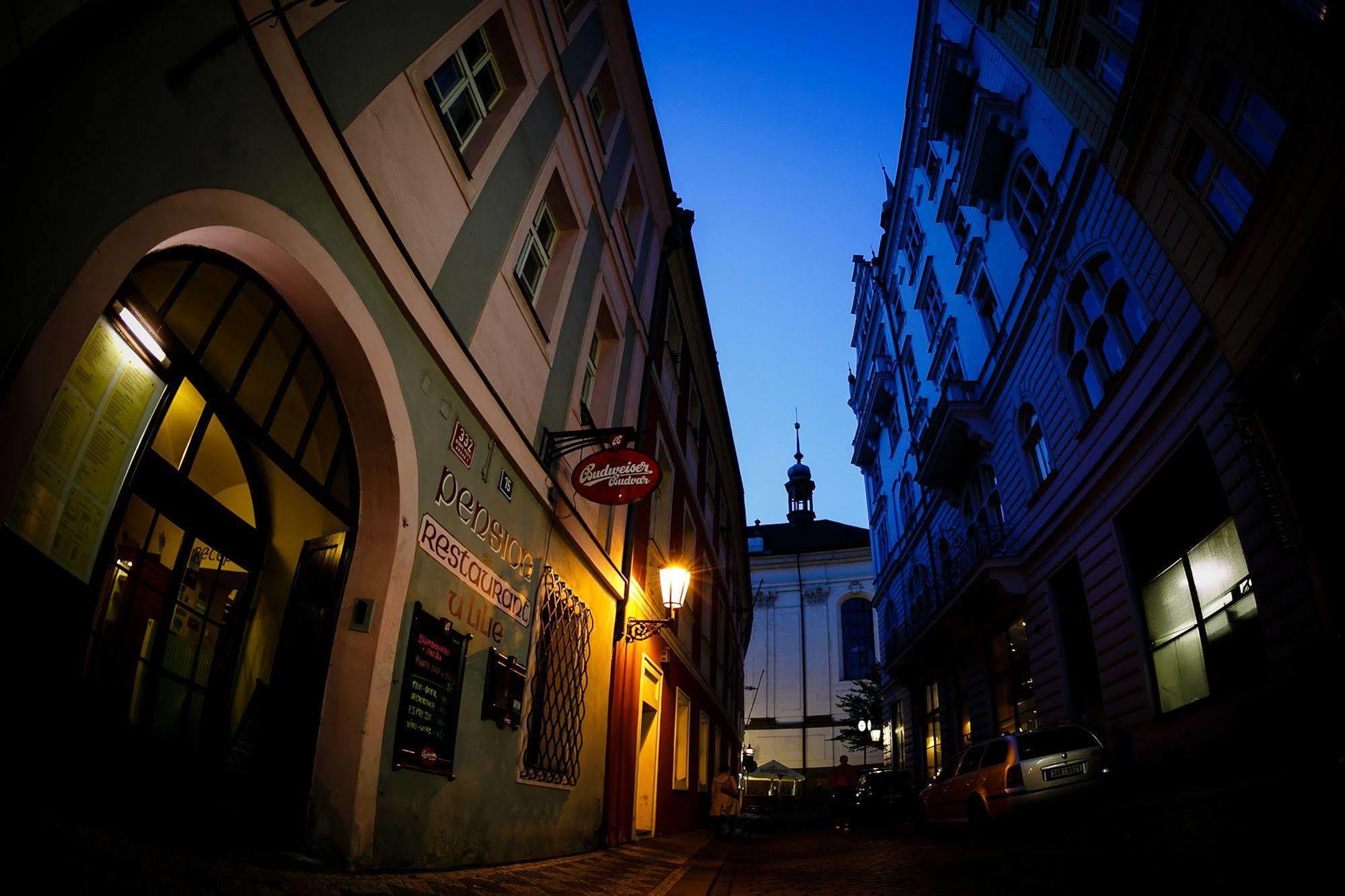 Pension U Lilie Praga Exterior foto