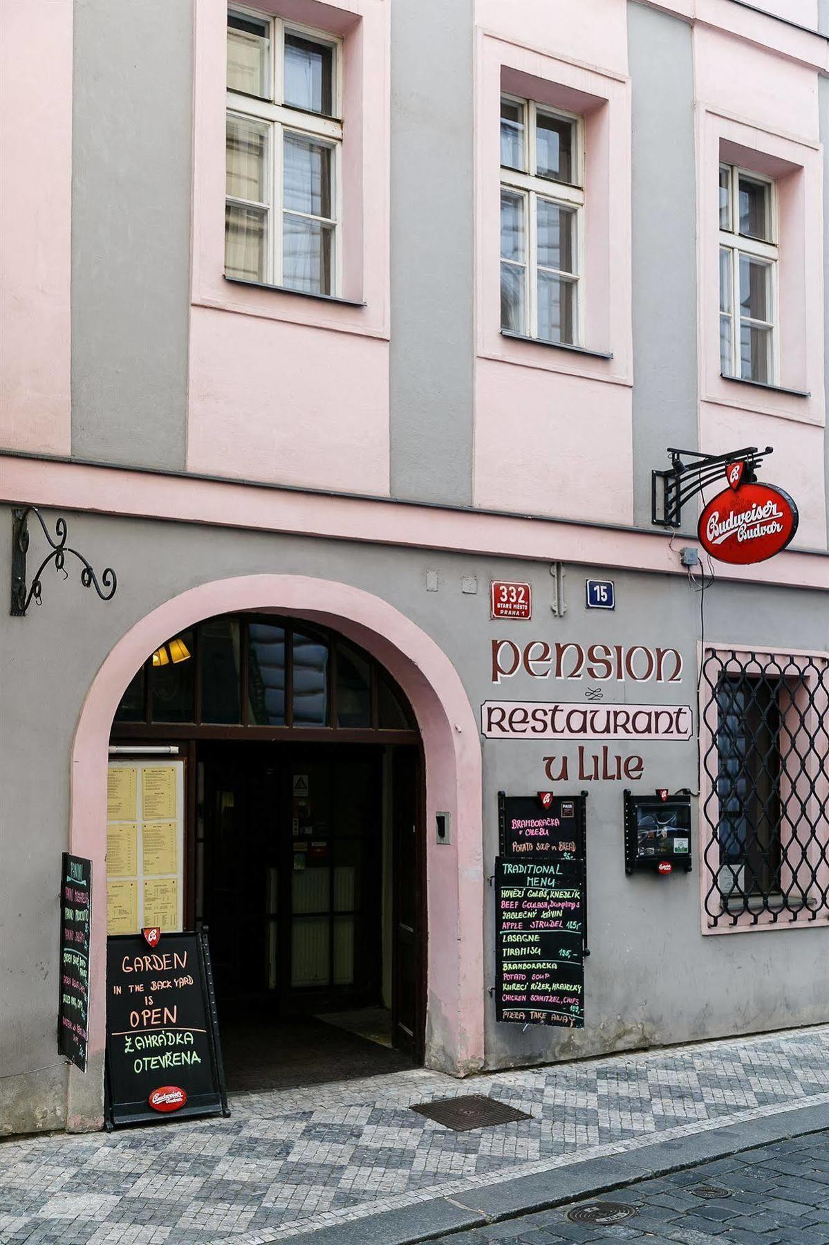 Pension U Lilie Praga Exterior foto