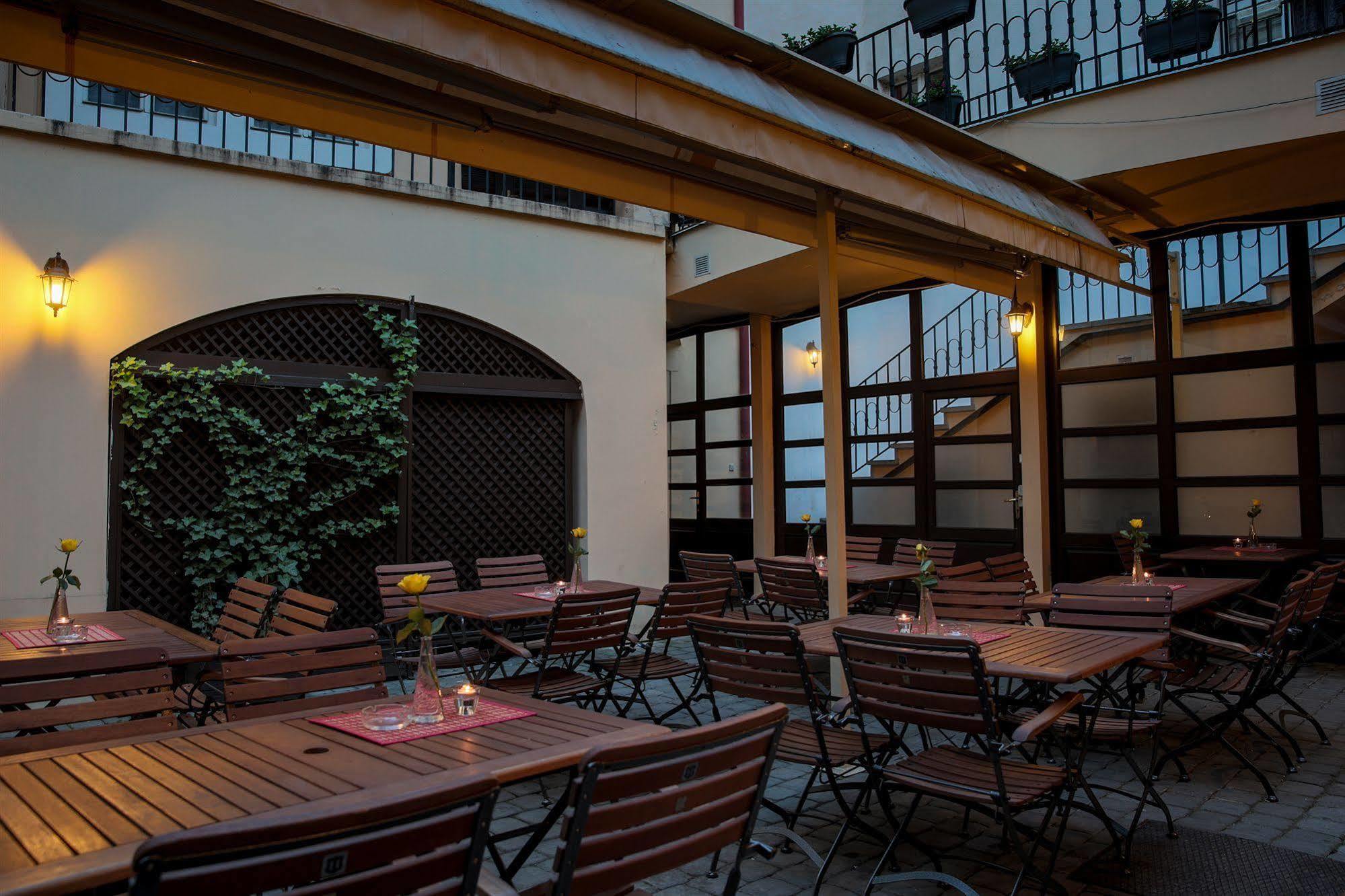 Pension U Lilie Praga Exterior foto